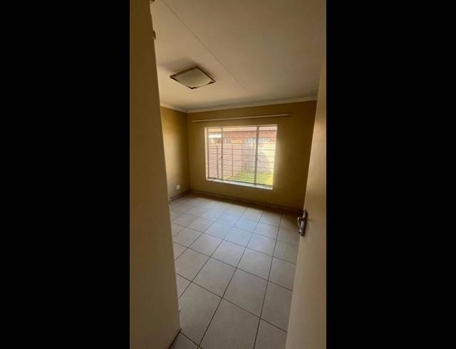 2 BEDROOM PROPERTY TO RENT IN THE ORCHARDS